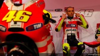 rossi_box02.jpg